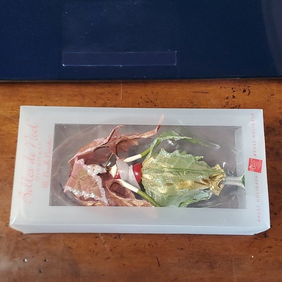 Belles de Noel Priscilla Pointsetta Ornament - Picture 1 of 3